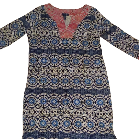 Caribbean Joe -NWOT Geometric Designrd Dress, 3/4 Sleeves W/Slits & Bottom Slits - Picture 4 of 12